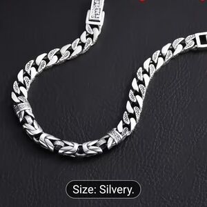 Classic Sunflower Charm Bracelet Elegant.Silver Color. Stainell Steel Hupoallerg